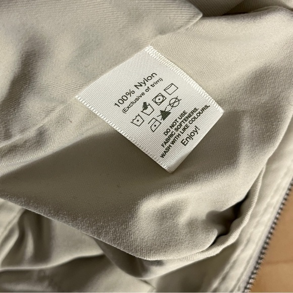 ❤️ Tilley vest jacket - Picture 8 of 8